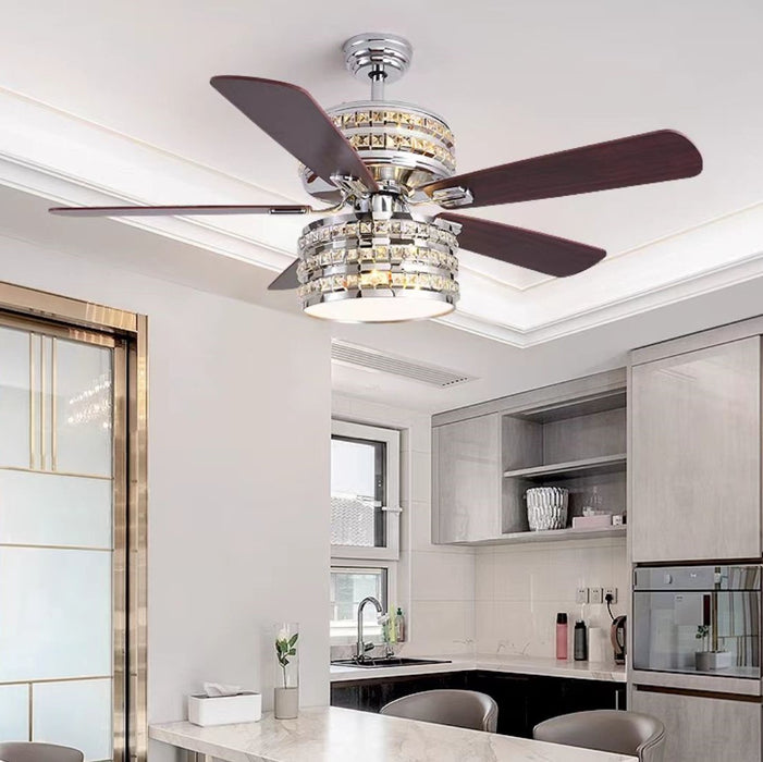 Lámpara de techo de cristal con luz de ventilador de 5 aspas de lujo ligero para sala de estar/comedor/dormitorio