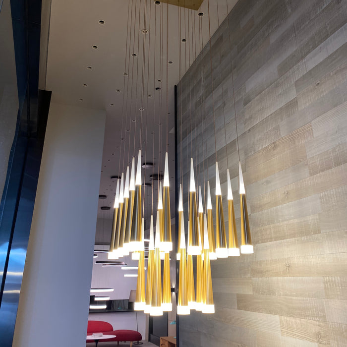 Lámpara colgante minimalista y moderna para escalera/sala de estar