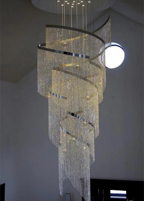 Lampadario di cristallo alto di grandi dimensioni in acciaio inossidabile cromato per ingresso su scala