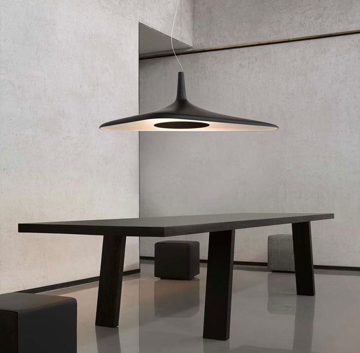Lampadario nordico moderno conciso artistico creativo minimalista a forma irregolare LED nero/bianco per sala da pranzo