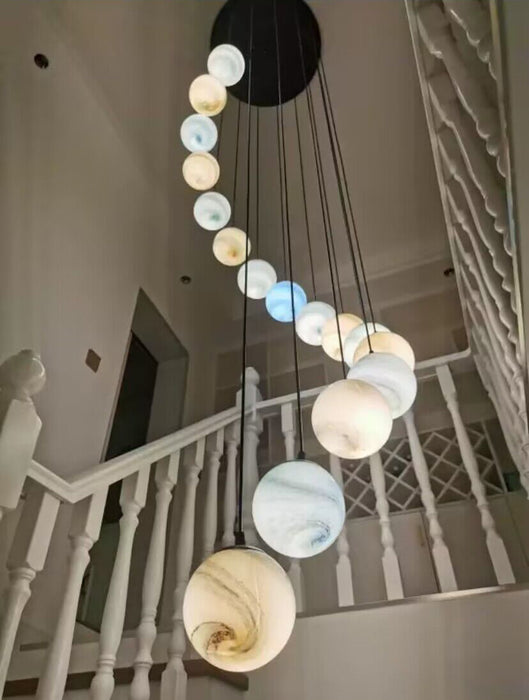 Lámpara colgante larga creativa de planeta nórdico para escalera/vestíbulo/pasillo de techo alto, novedad de 2023