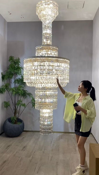 Lampadario di cristallo rotondo di fascia alta di design extra large nuovo e moderno a più livelli per soggiorno
