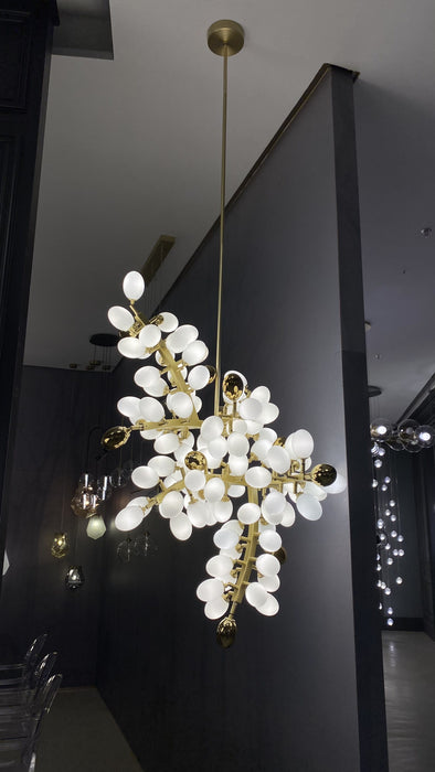 Lampadario leggero di lusso in uva bianca pura di design creativo nordico di arte per soggiorno/sala da pranzo