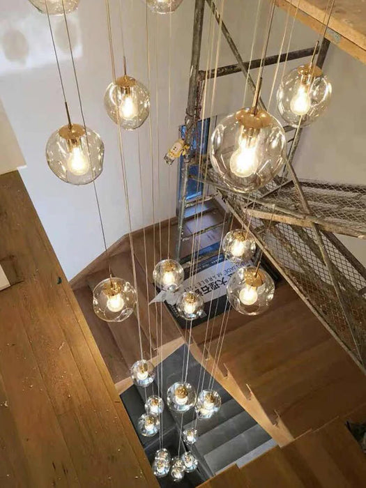 Lámpara de araña de cristal en espiral larga de diseñador nórdico, accesorio de iluminación decorativo de lujo moderno para escalera/pasillo